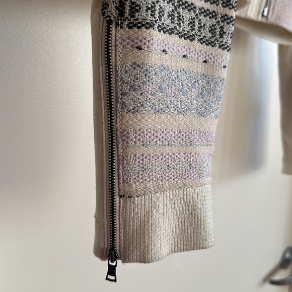 Jacket - Picture 5 of 11